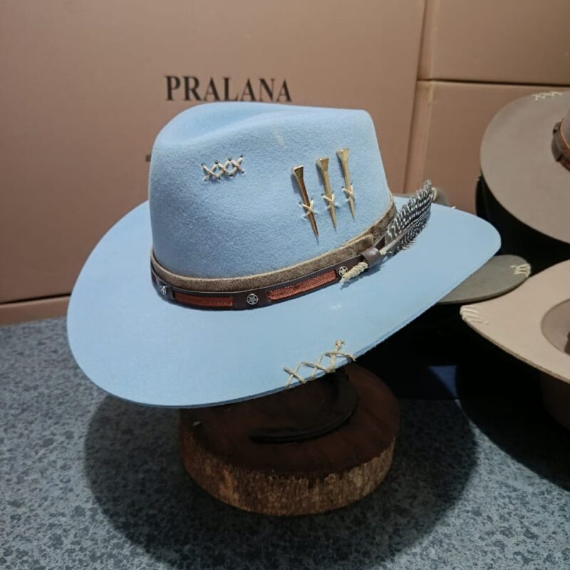 Chapeu Personalizado 3 Cravos De Ferradura  Aba 7.5 Azul Pastelo Original Pralana P