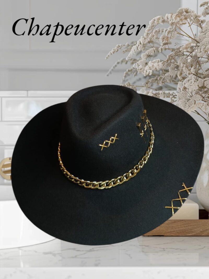 CHAPEU PERSONALIZADO 3 CRAVOS OURO ABA 10 PRETO TAM PP