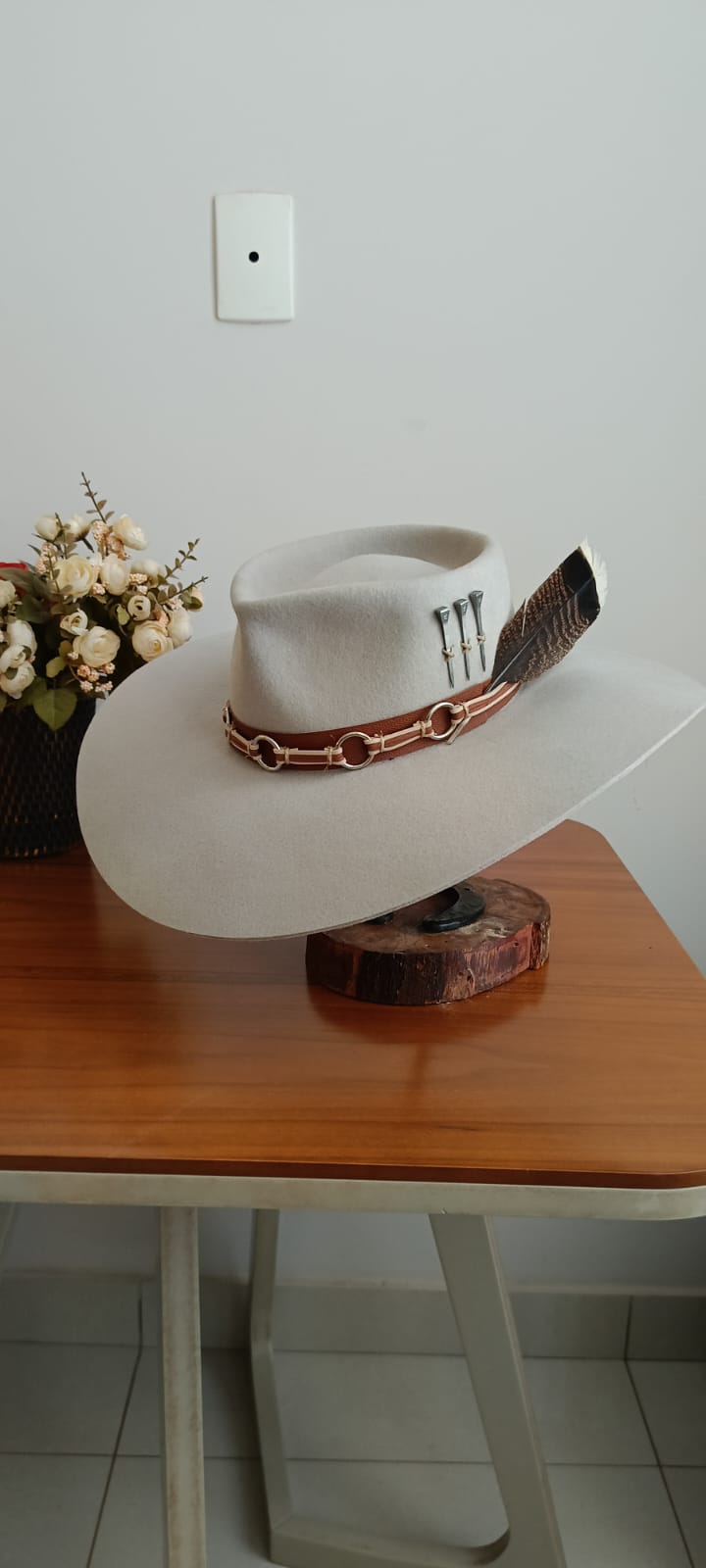 CHAPÉU 3 CRAVOS ABA LARGA COPA BAIXA PANTANEIRO ABA 13 GELO TAM 59