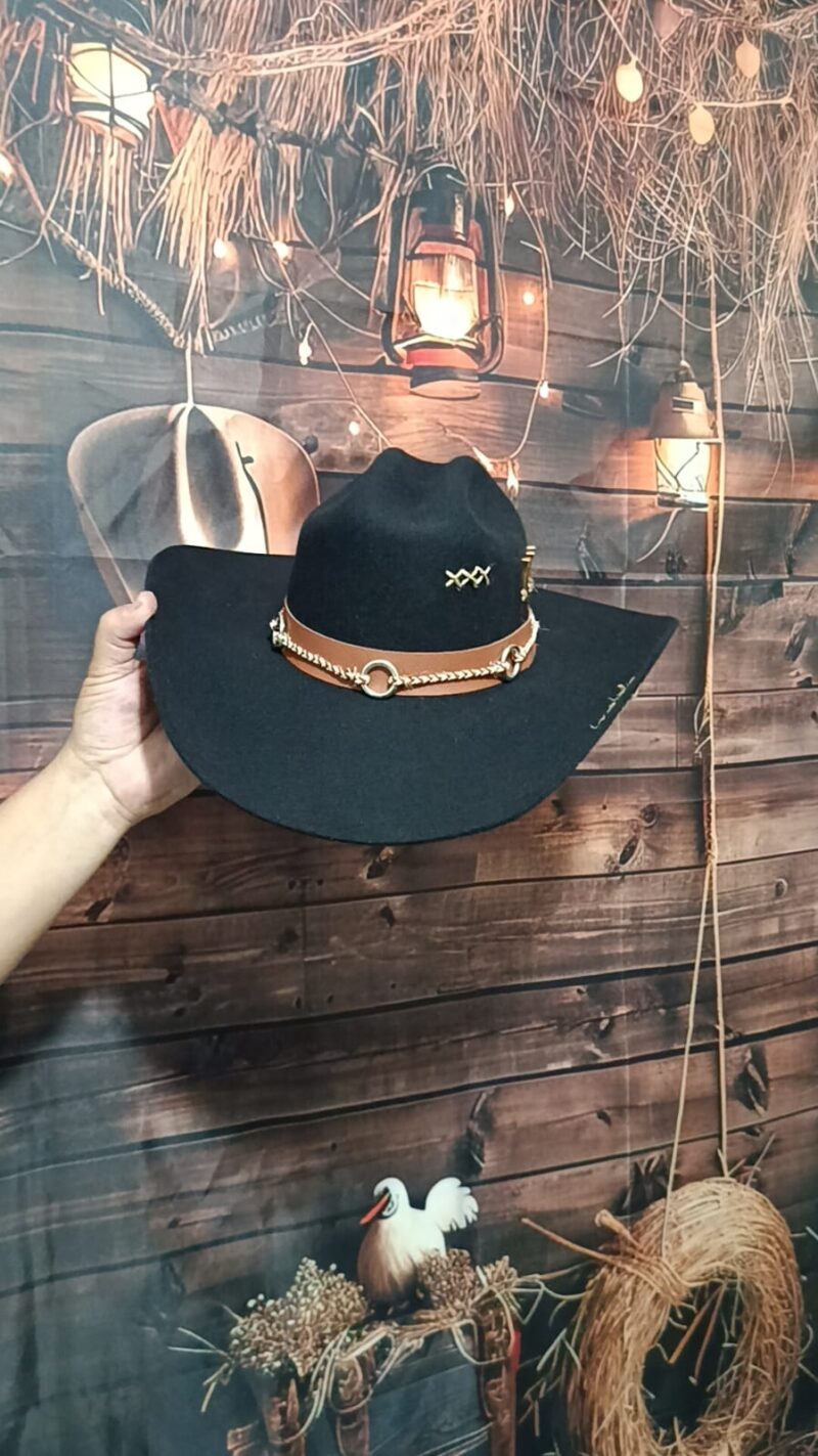 Chapeu 3 Cravos Dourado Americano Aba 11 Personalizado Preto 57