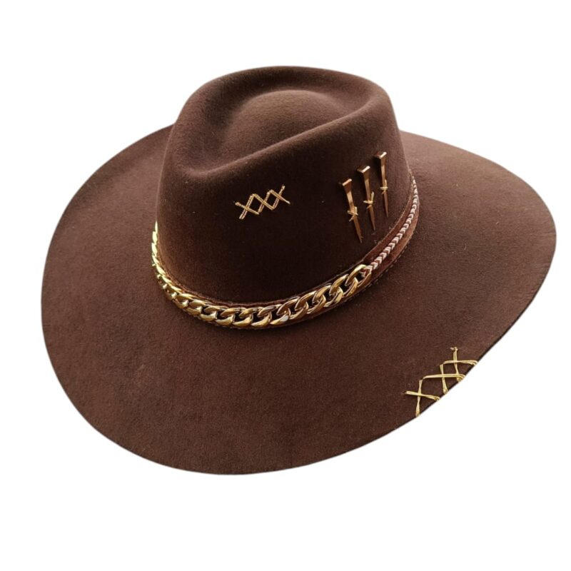 CHAPEU PERSONALIZADO 3 CRAVOS CORRENTE ABA 8,5 MARROM TAM M