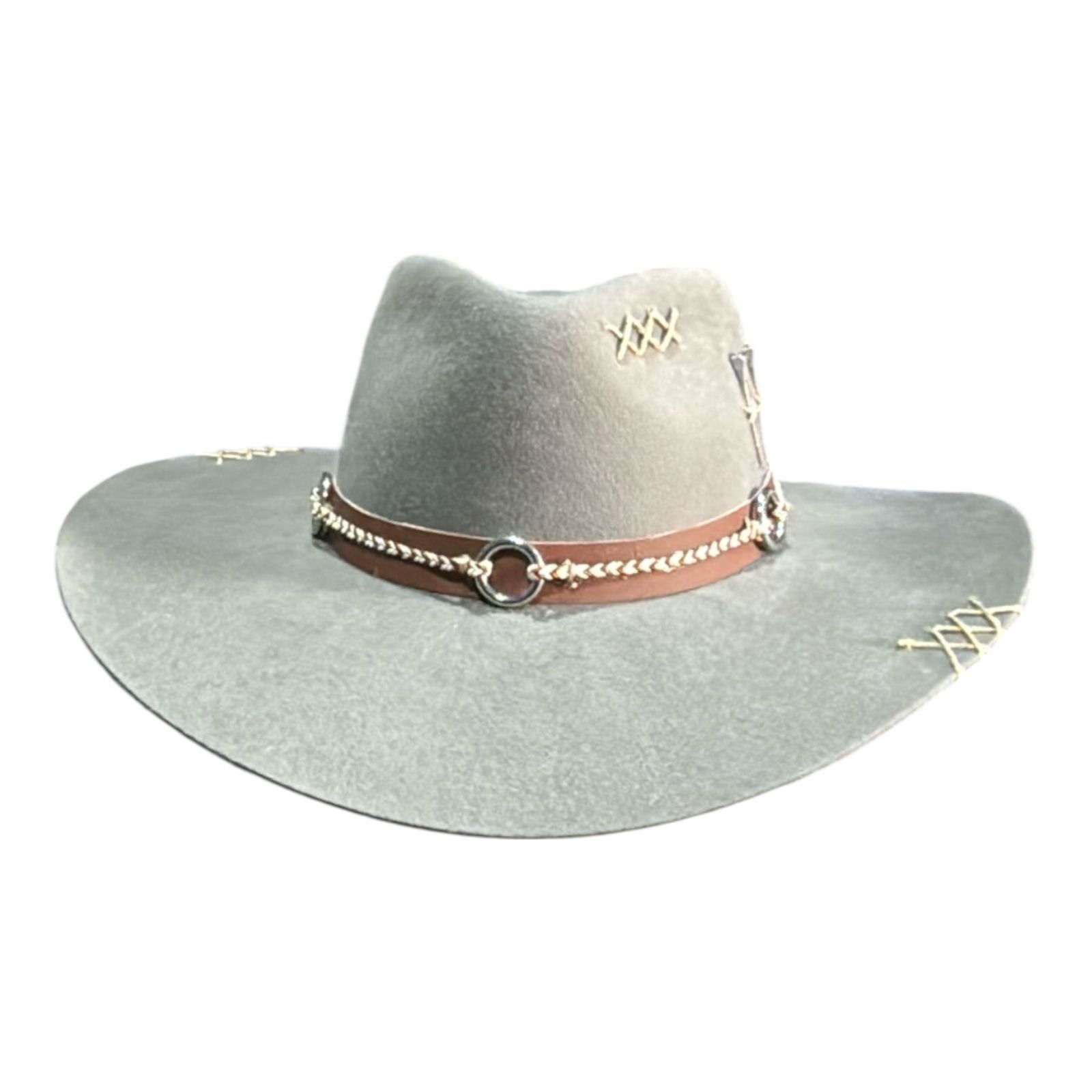 CHAPÉU 3 CRAVOS CINZA CLARO ABA 10 C/ BANDA DE ARGOLA TAM GG