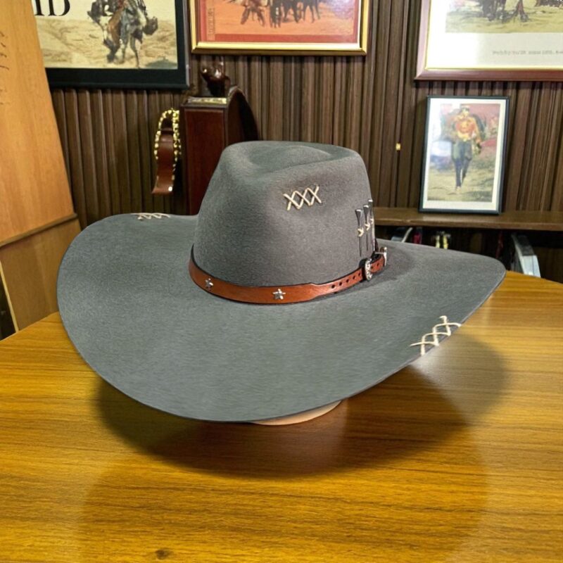 CHAPÉU PERSONALIZADO CASCA DE BALA CINZA CLARO ABA 10 TAM P