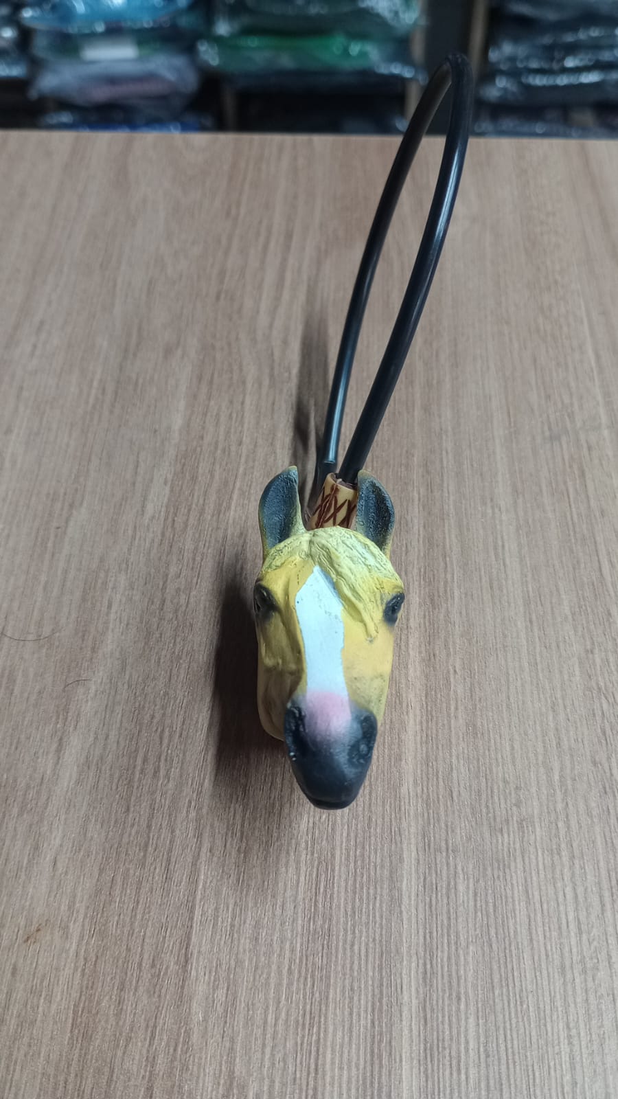 CHAVEIRO PARA RETROVISOR CAVALO AMARELO